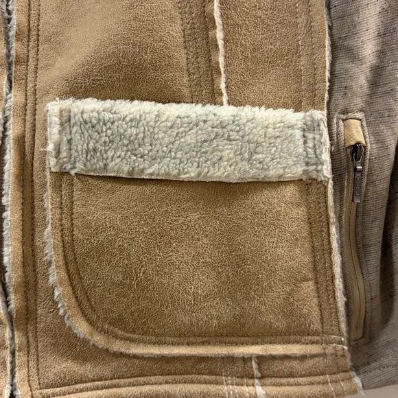 Kuhl Dani Sherpa Vest - Picture 5 of 6